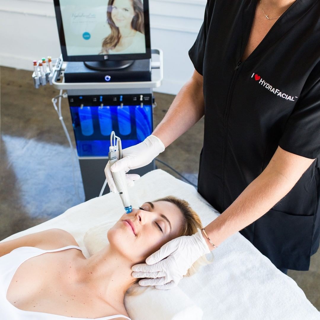 Hydrafacial™ Silver Behandlung bei JOUST Medical Cosmetic in Ludwigsburg